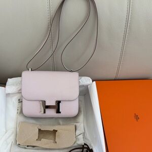 Hermes Constance 18 Shoulder Bag Mauve Pale